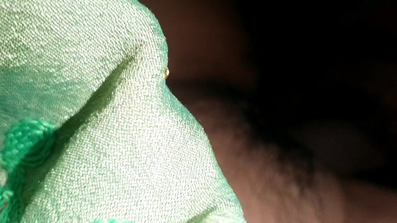 hotsimran70: Video rekaman seks romantis tante seksi india dan suaminya di...