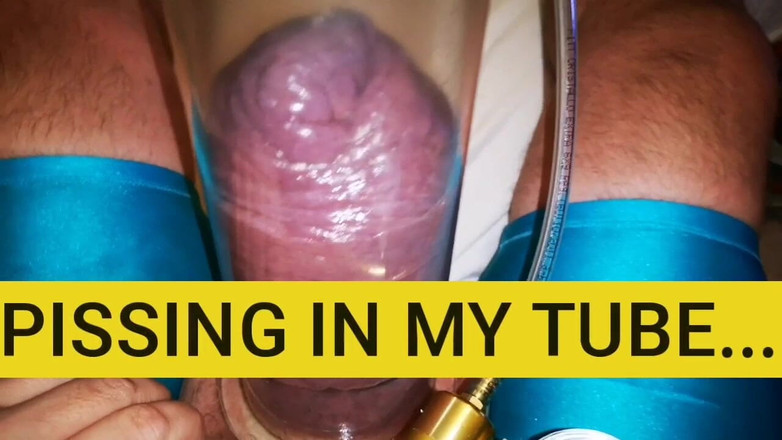 Monster_Meat_: Kencing di dalam tiub saya saiz 4 x12inches