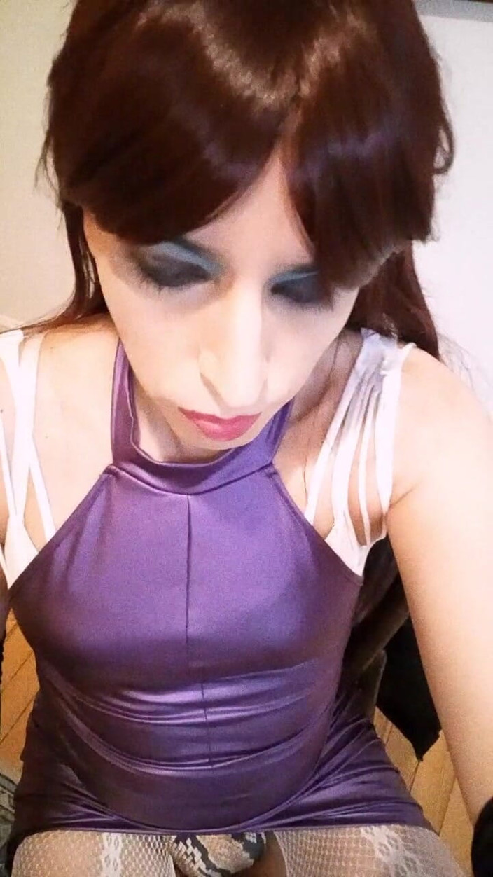 Tammy sissy slave: タミーシッシーが新しいルックに着替えて