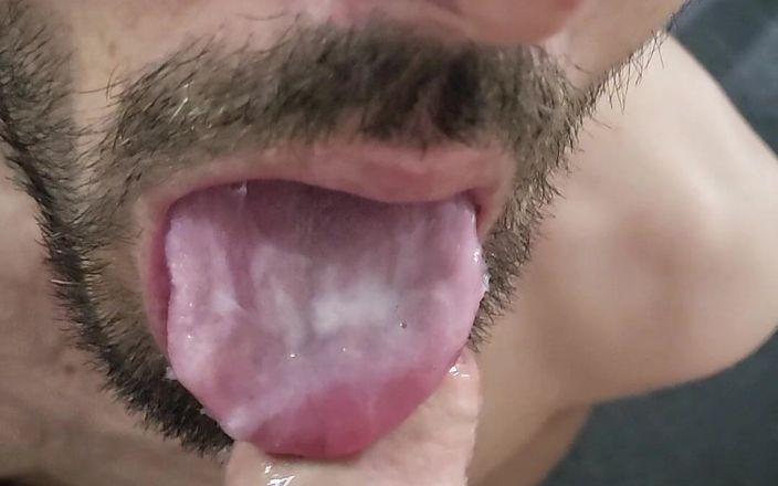 Twotwinkhusbands: Britský chlapec dostane tlustou nálož z pověšeného neoholeného ptáka