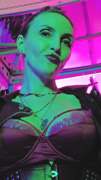 Dominatrice eva lattice padrona dominatrice grande cazzo bDSM solo gomma tacchi in pelle sexy caldo culo grosso