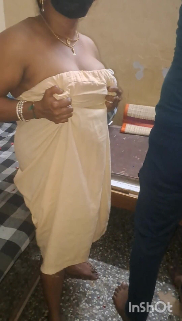 Benita sweety: Mătușă din Chennai sex incitant cu chiriașul băiat