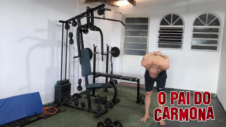 Carmona's father: Training nackt und Carmona sah