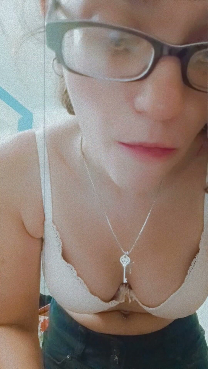 Summrbby: Eatingcereal Beforeshower