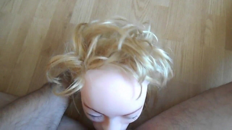 Naxy: Cara fodendo felicity toy