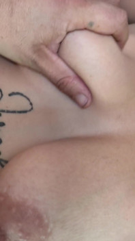 Tocando Grandes Tetas
