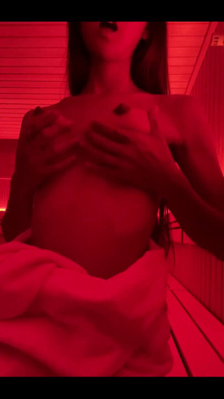 DaringKiara: Desideri unirti a me?