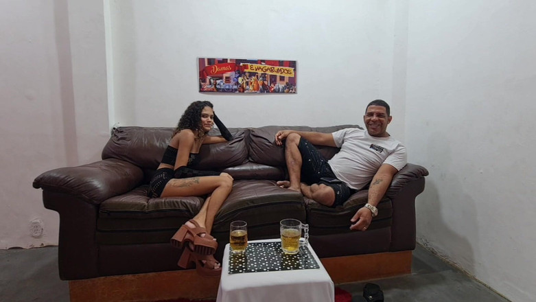 Bebes vagabundas: Leo Ogre chết tiệt với người được phỏng vấn