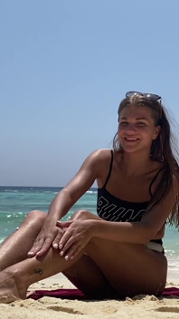 Retornou ao Hotel, masturbado e gozada dos dedos