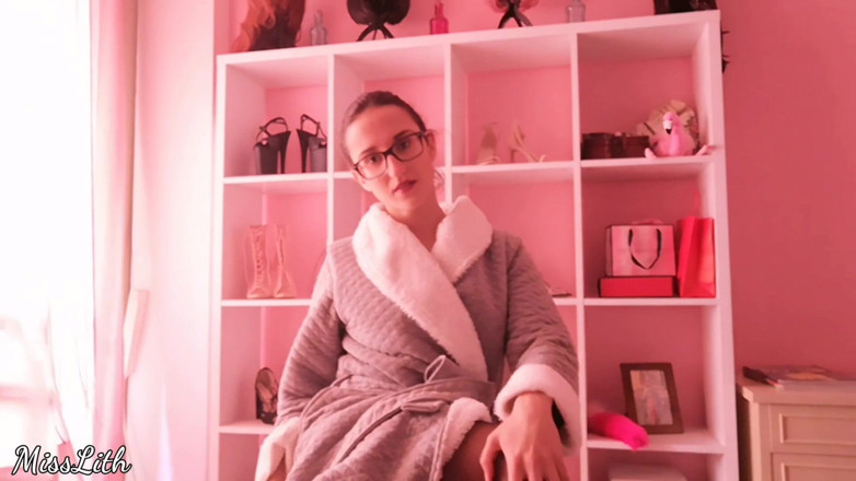 Miss Lith Domina: Liếm nó từ ngón tay của bạn - cei 2