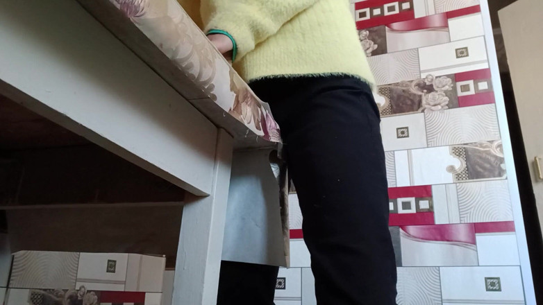 Lesbian-illusion: Adik tiri masturbasi sendirian sampai orgasme berkali-Lesbian_illusion