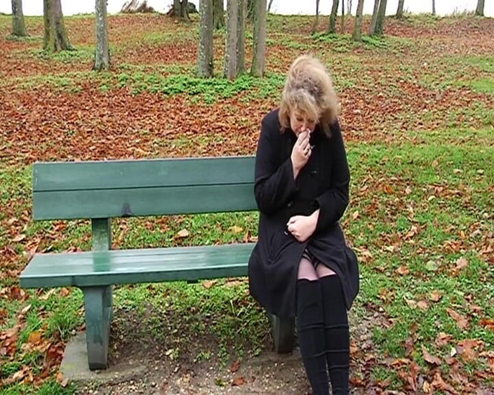 Planete Francaise: Older French Slut Picked up in the Park and Fucked...