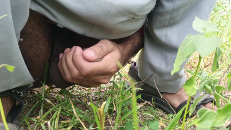 Brijesh 270: 异性恋喜欢为你撸管他的大鸡巴并高潮