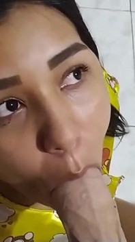Minha meia-irmã pede pau
