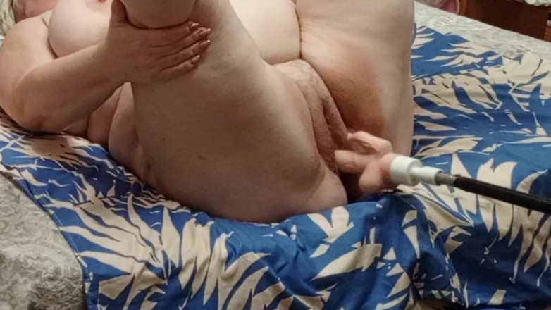 Zona901: Styvmamma fick en orgasm från en sexmaskin