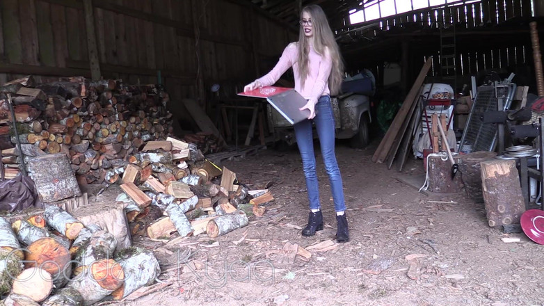 Kyaa Chimera: Ratat Laptop Crush - videoclip personalizat