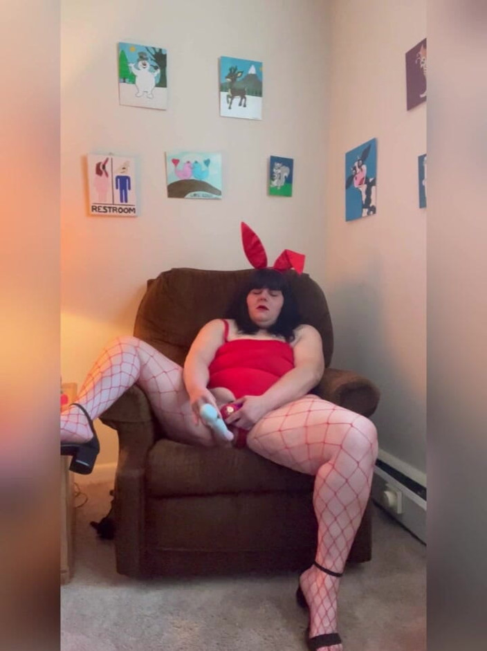 SageTheSuccubus: Plăcere cu iepurașul