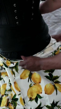 Prsatá žena v domácnosti z 50. let Claire Dames dostane paroháčský creampie