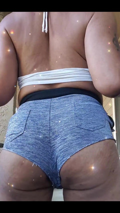 KNKY Bee: Moja wersja usługi społecznościowej