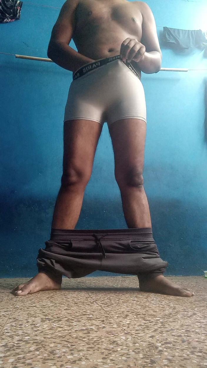 Sweet Indian cock: 大きなペニス男の子が彼女と膣でセックスするペニスエクササイズ