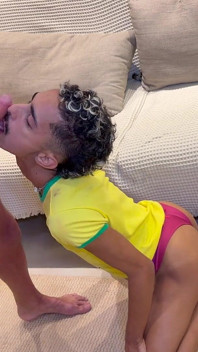 Bwc Francuzi przybyli do Brazylii tylko po to, aby pieprzyć twinks