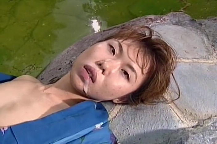 Asian Mature Climax: eshiyaee randi ko pool ke paas chudaee pasand hai