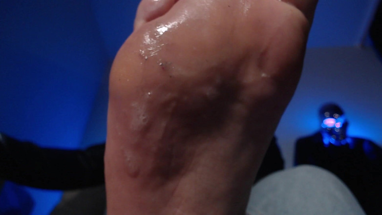 Hunky time: Kožená Alfa Dominuje