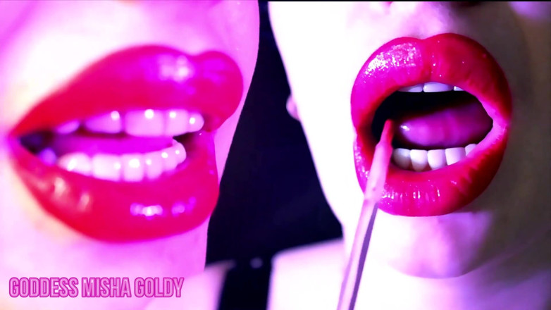 Goddess Misha Goldy: Tu ne seras jamais assez fort pour dire non à mes...