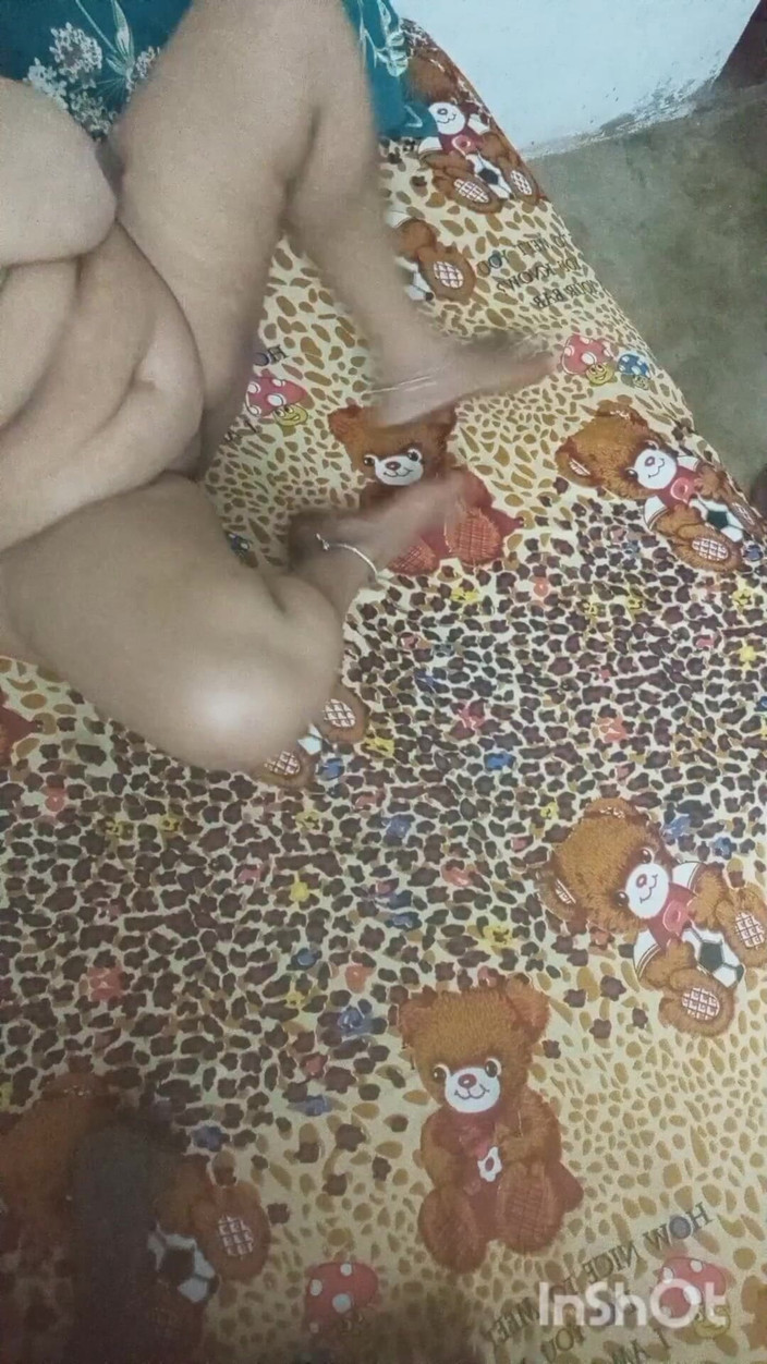 Bed: 德西热哥自制的性爱视频