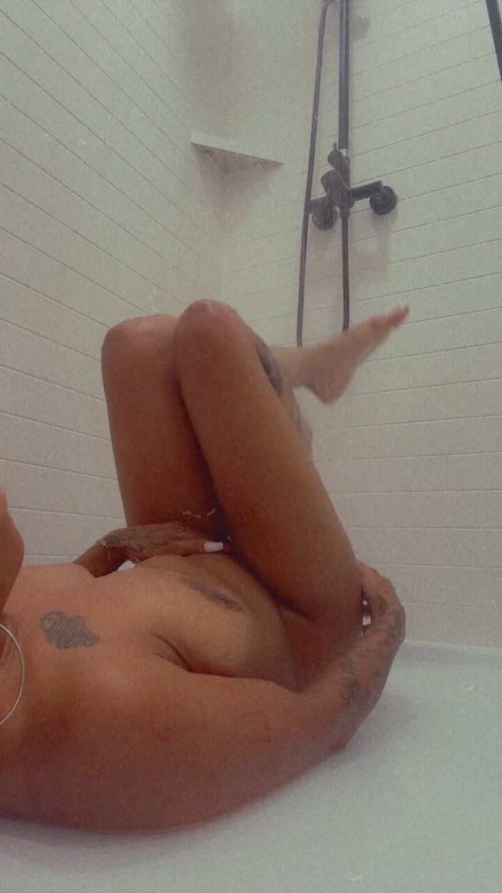SexLoveRed: マイ・チック (b)