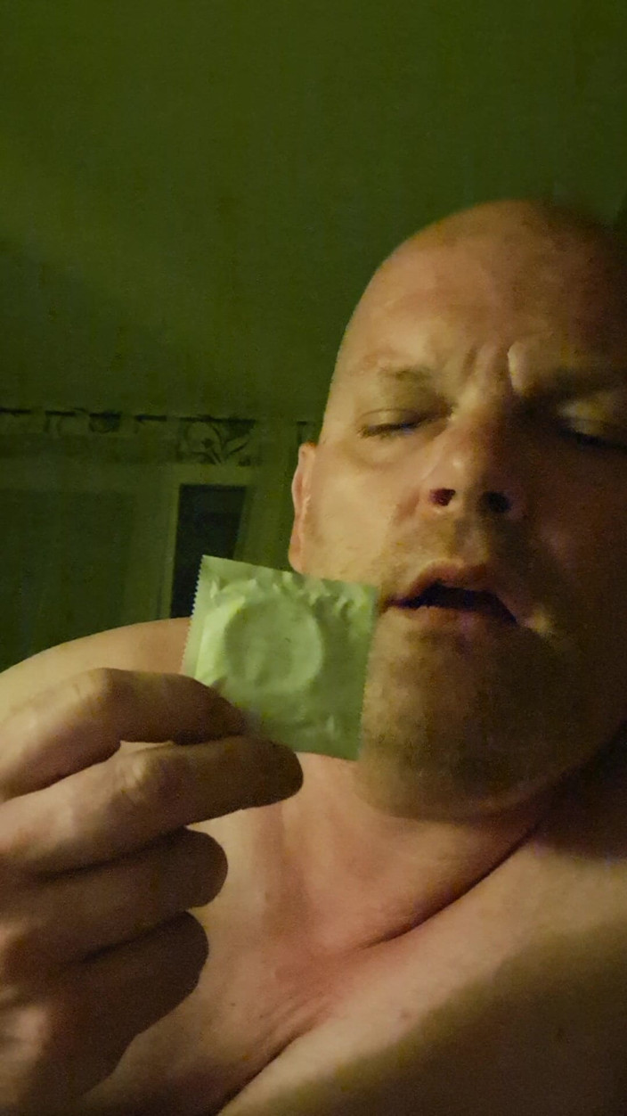 Fickspecht: Seks W Dupę Dla Dziwki Z Dildo I Prezerwatywą