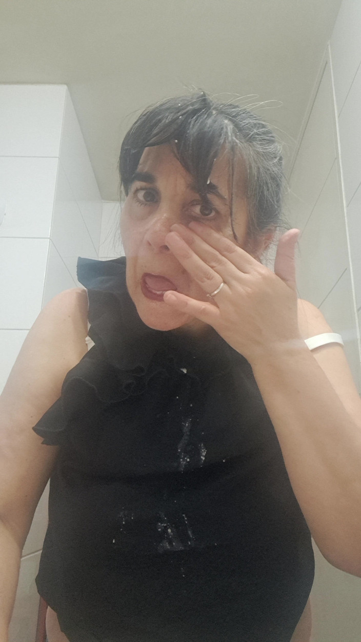 Mommy big hairy pussy: Máma si představuje, jak s ním má tajný sex v...