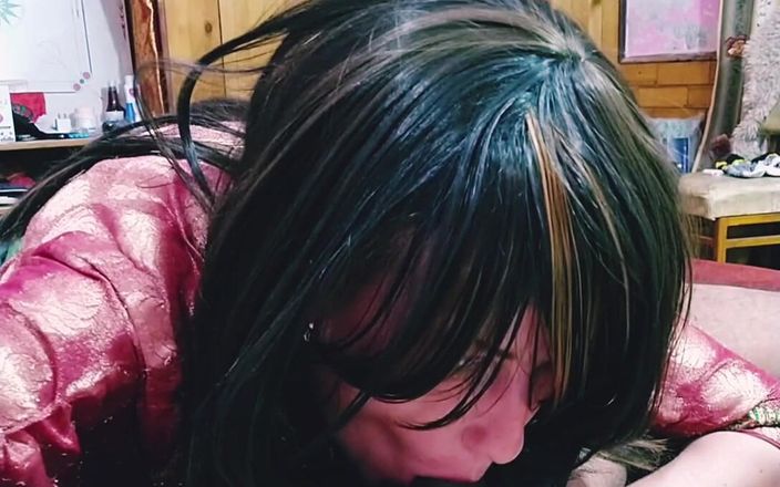 Bolly Karma: 彼女は巨大な黒いペニスを試すにつれて私をもっと愛します