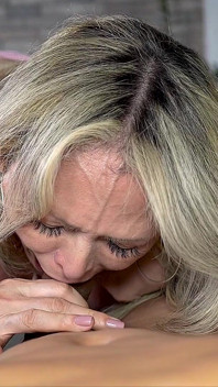 MILF Madrasta Fode O Pau Grande Do Seu Enteado Inexperiente - Monique Fuentes E Max Betancur