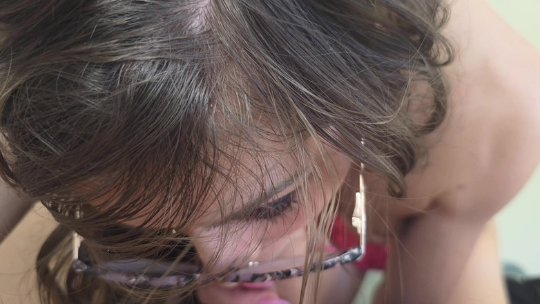 Tommy Wood XXX: La figliastra riceve un creampie dal suo grosso cazzo dal...