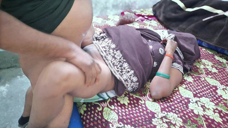 ExcitedWomen: Indické sexy šukání v ložnici v zelené sárí