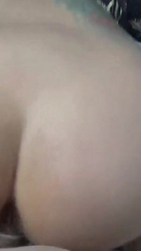 Ngentot ibu tiri yang lagi sange sendirian di rumah