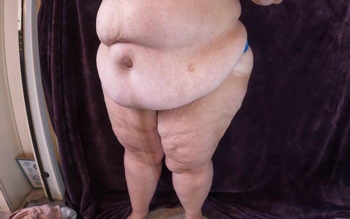 FluffyCloudDDD: Un short et un soutien-gorge essayent
