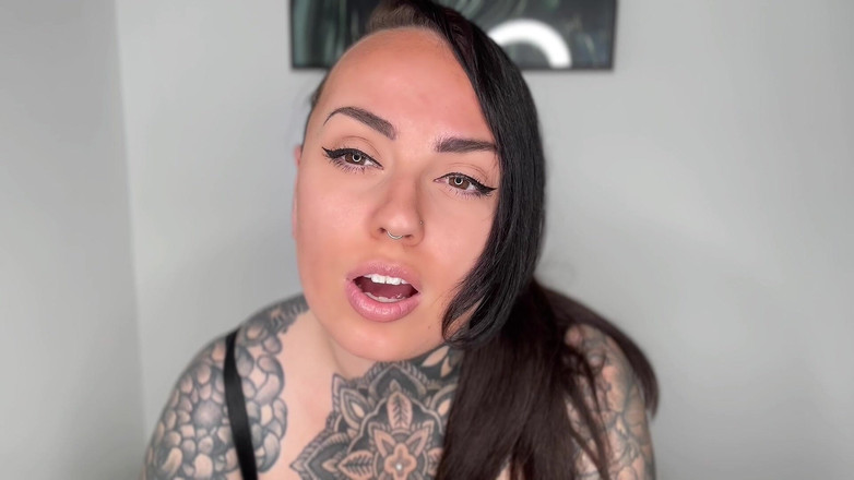 Miss Valentina: Smetti di fumare