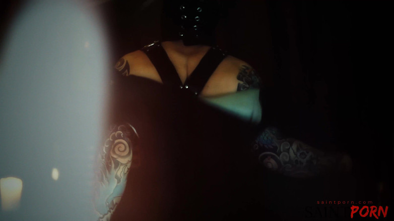 SaintPorn: Mai Bailey je fanatická temný sex