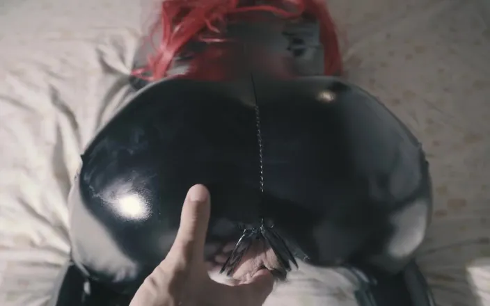 Jay_kate: Latex MILF Wants Finger Orgasm From Behind - Real Amateur Orgasm 4K