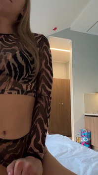 Svedla jsem svoji kamarádku a skončilo to análním sexem