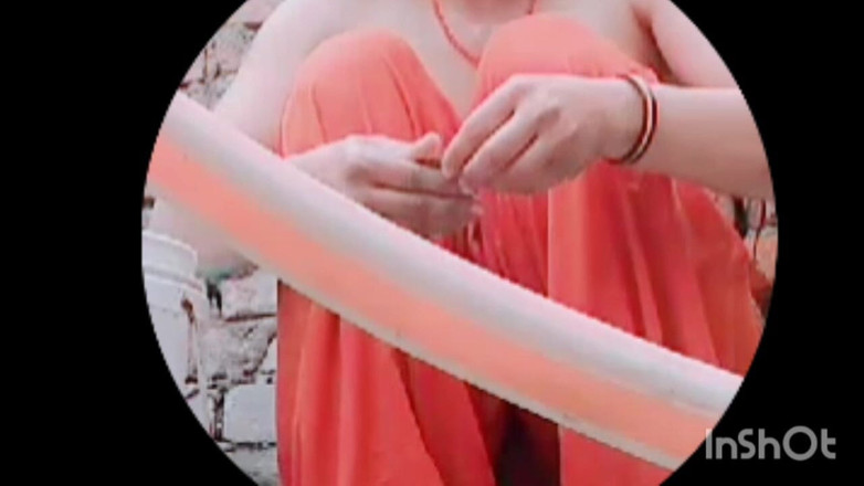 TricolorMusic3: 热辣的女孩洗澡 手机拍摄的热辣性感视频