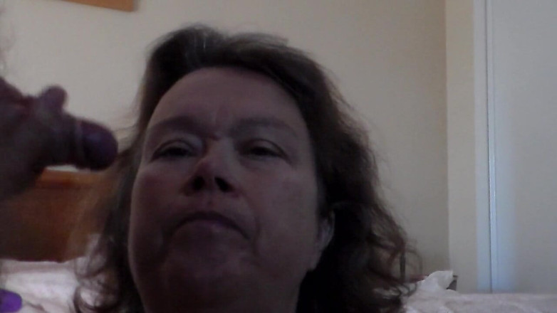 Sex hub couple: Jen is sucking on Johns cock and a dildo