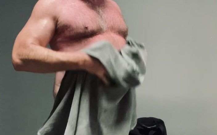 Exhibitionistman: Selesai mandi