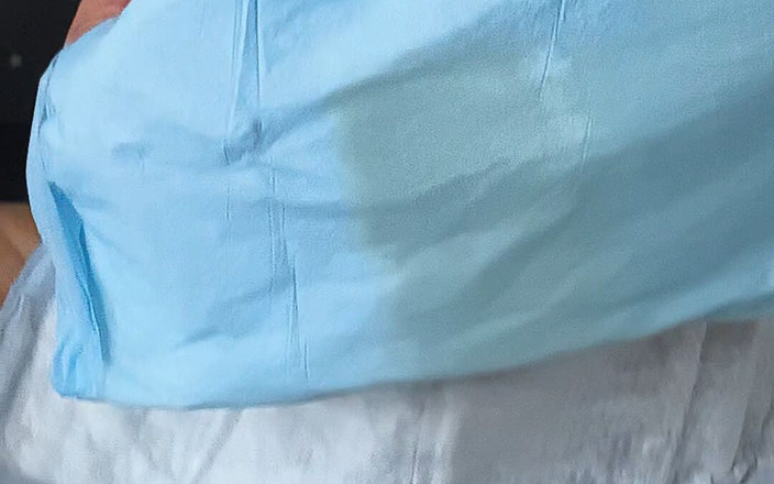 HerculesnVENUS: Грязная шлюха сквиртует в эту прокладку, чтобы ты могла смаковать