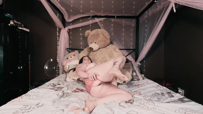 SexyNEBBW: Trosor pissar sålda trosor lek