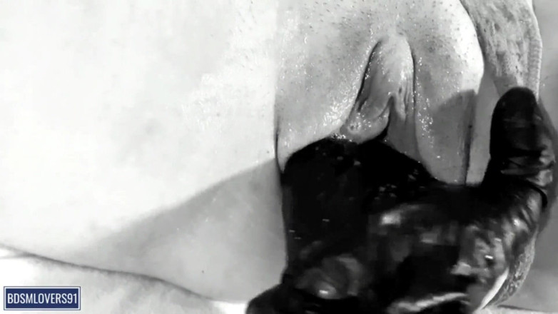 Bdsmlovers91: अपनी मुट्ठी के माध्यम से गशिंग