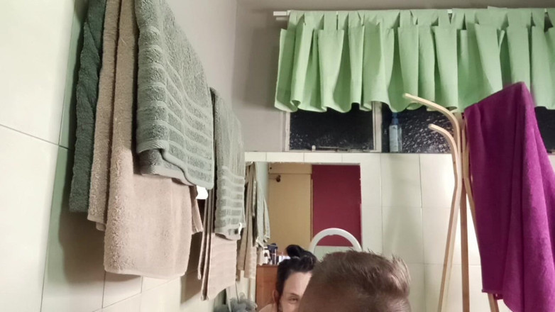 Bigjoefuckalott: O cunosc pe colega mea de cameră