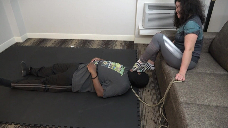 Geeky Femdom: Cara Dune's Slave